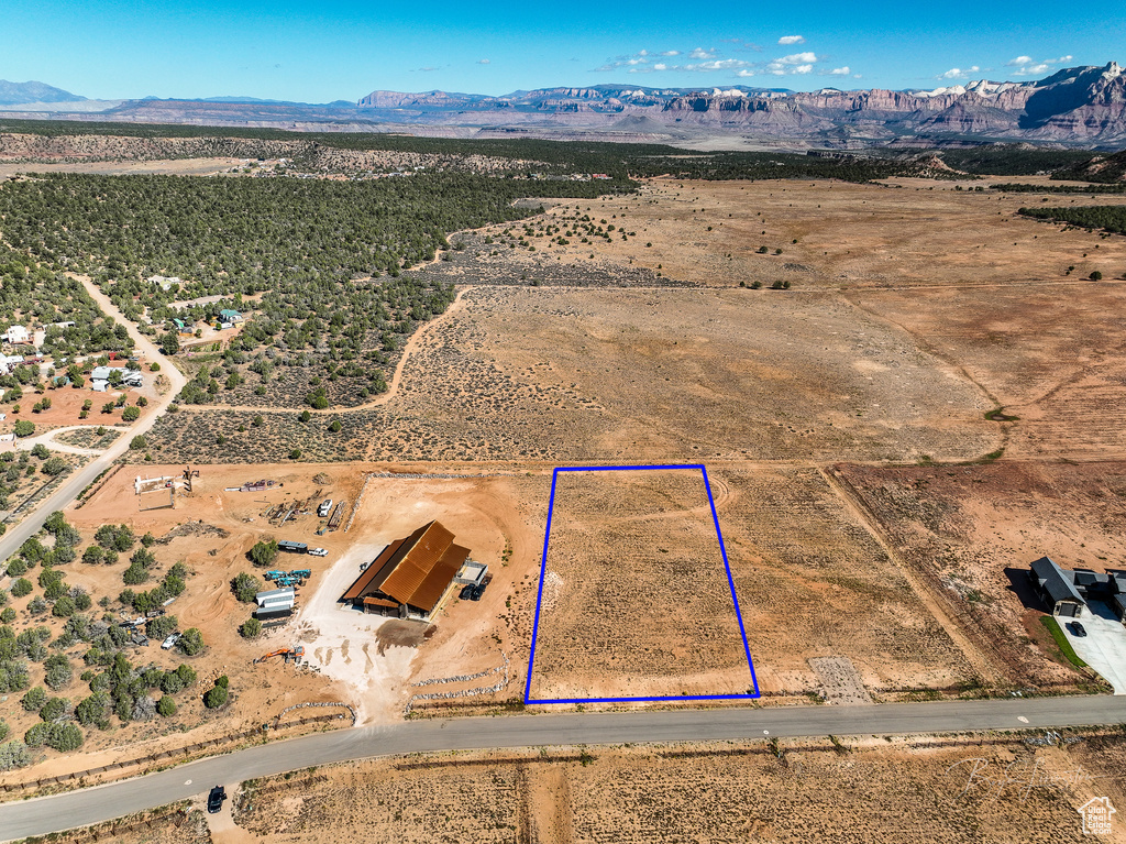 5  DAYBREAK MESA DR. Apple Valley, UT 84737