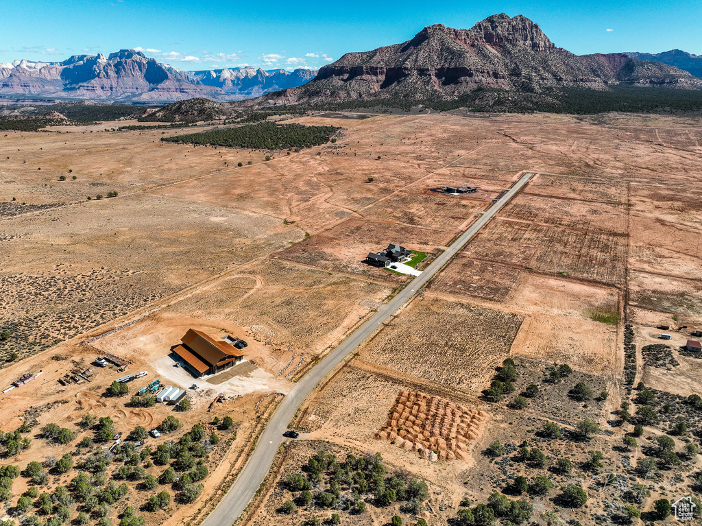 17  DAYBREAK MESA DR Apple Valley, UT 84737