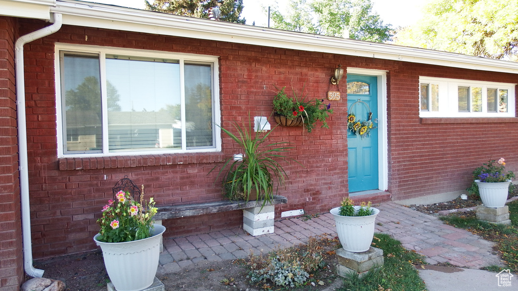 Photo 6 for MLS #2116026 at 595 W 250 South