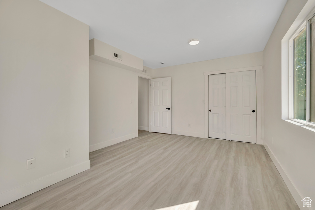 Photo 17 for MLS #2116041 at 2202 S Lake St
