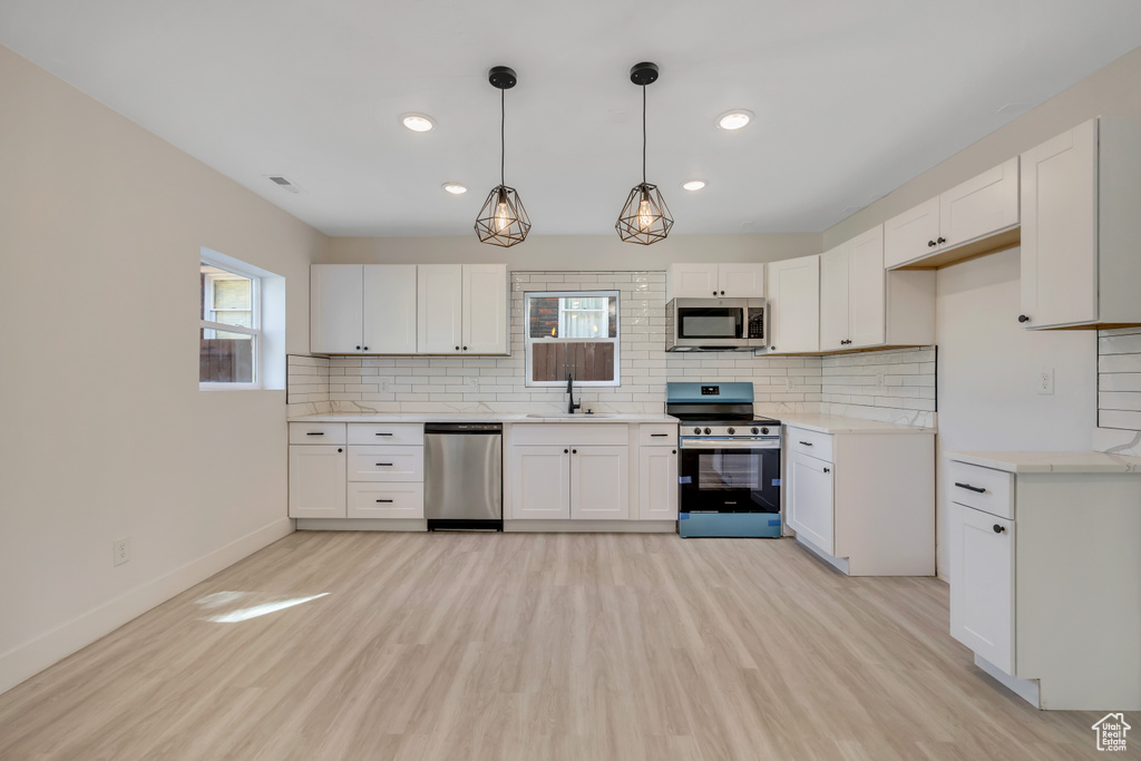 Photo 7 for MLS #2116041 at 2202 S Lake St