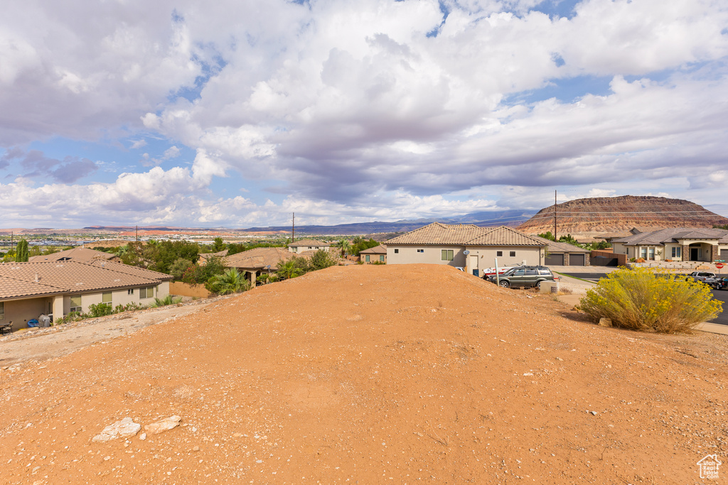 2050 S STABLE CIR Washington, UT 84780