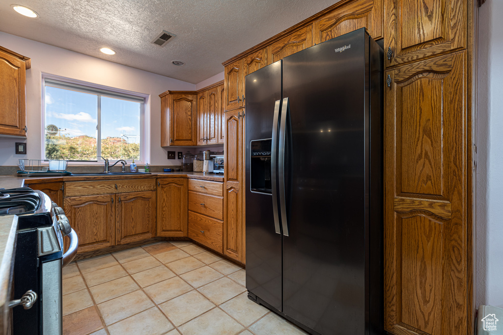 Photo 6 for MLS #2116045 at 530 W Powell Dr