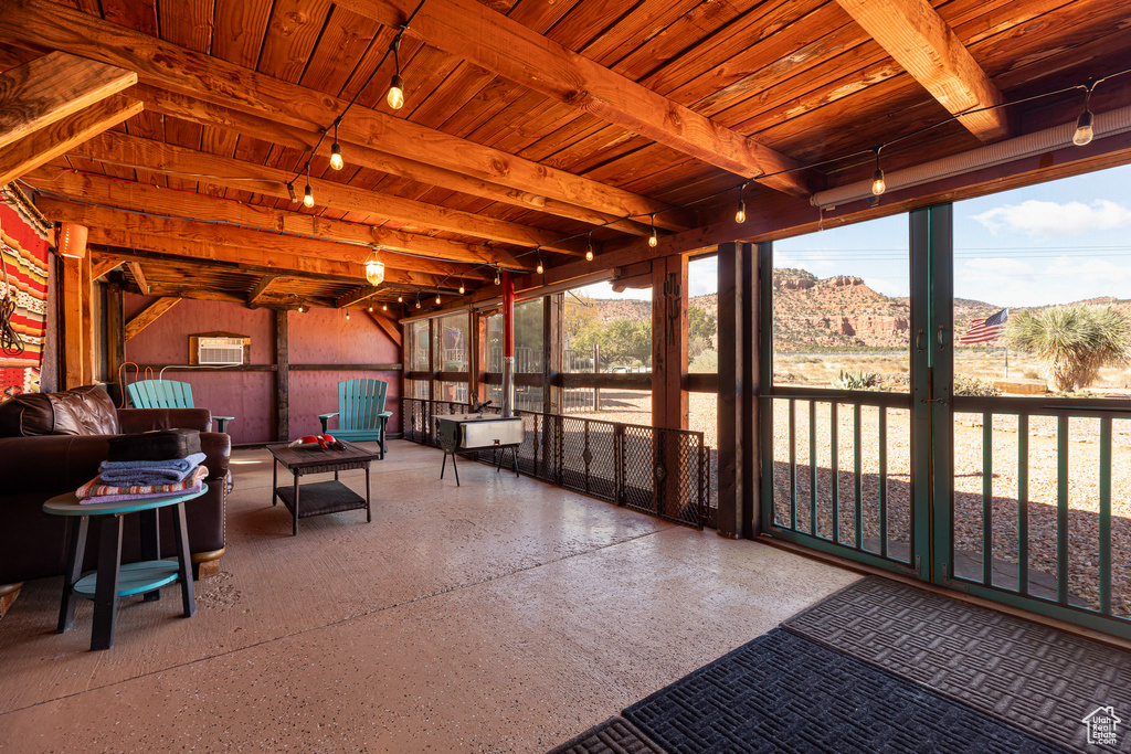 Photo 17 for MLS #2116045 at 530 W Powell Dr