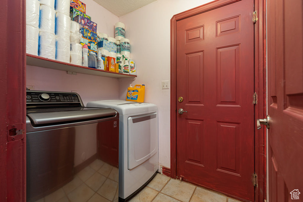 Photo 16 for MLS #2116045 at 530 W Powell Dr