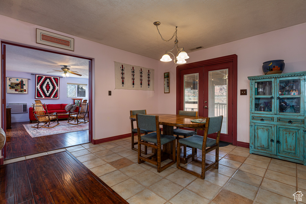 Photo 8 for MLS #2116045 at 530 W Powell Dr