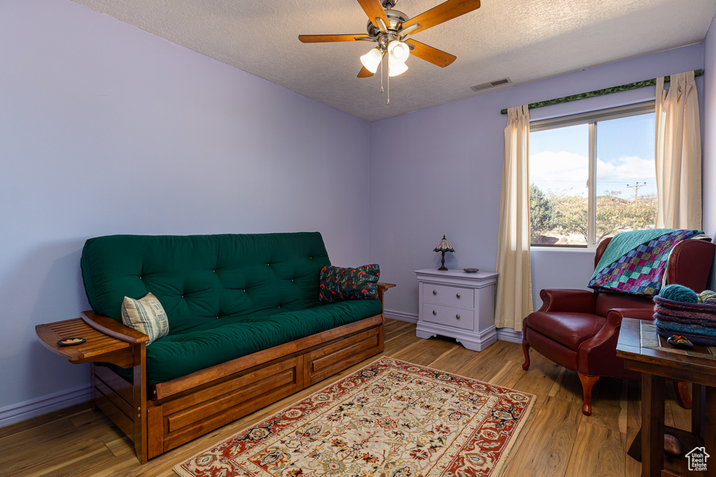 Photo 15 for MLS #2116045 at 530 W Powell Dr