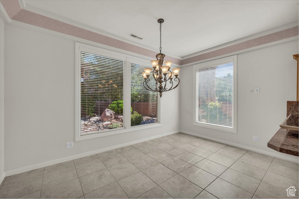 Photo 9 for MLS #2116061 at 1584 N Raven Ln