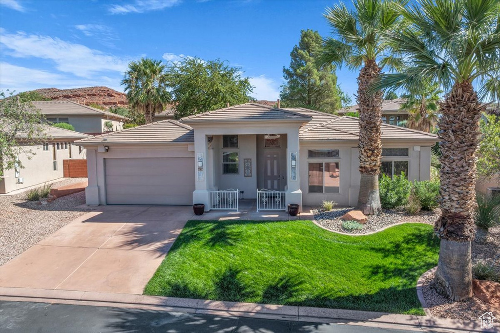 Photo 2 for MLS #2116061 at 1584 N Raven Ln