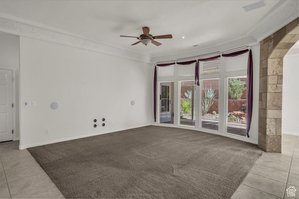 Photo 6 for MLS #2116061 at 1584 N Raven Ln