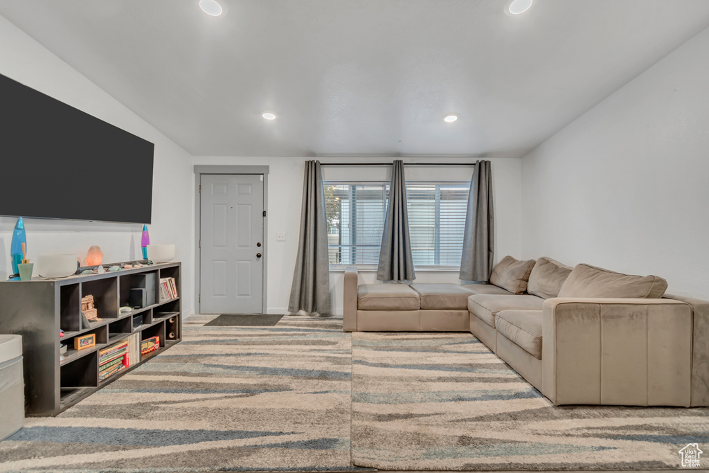 Photo 12 for MLS #2116062 at 1258 W Rock River Rd #82
