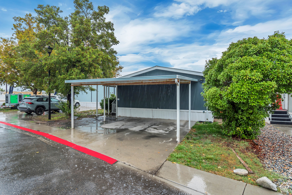Photo 3 for MLS #2116062 at 1258 W Rock River Rd #82