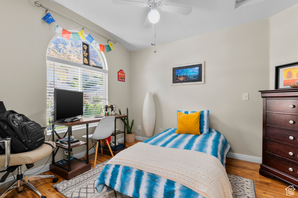 Photo 13 for MLS #2116065 at 921 N 600 East