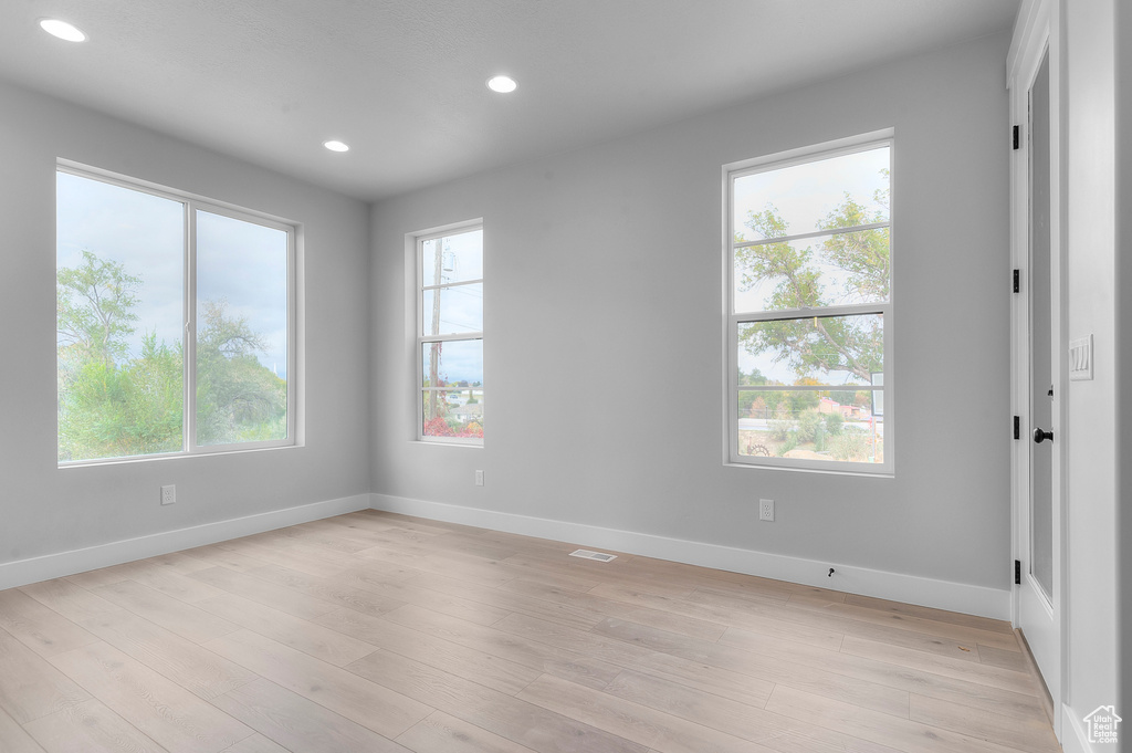 Photo 11 for MLS #2116069 at 504 W Maidengrass Way