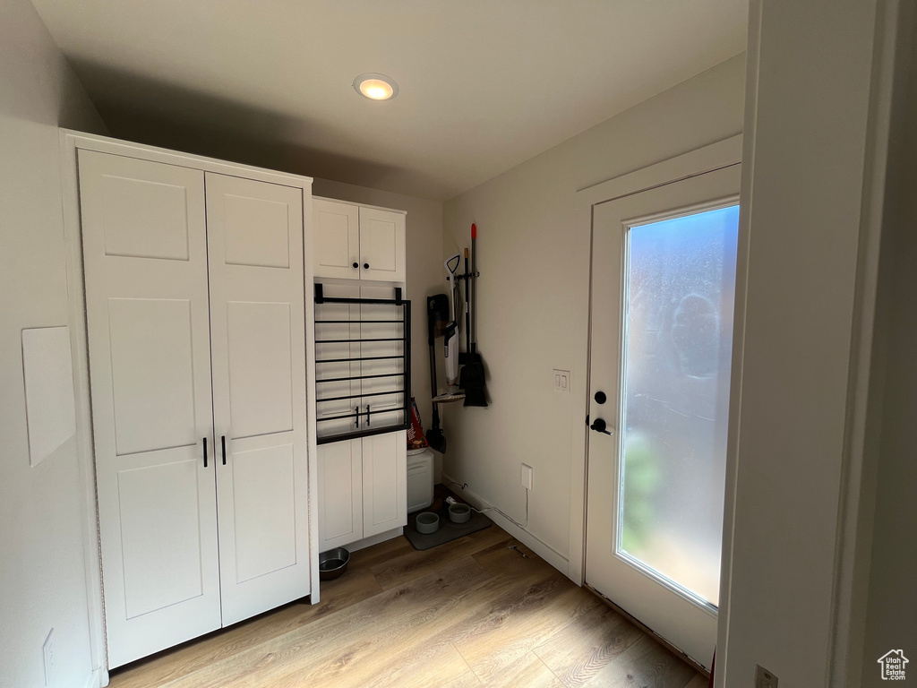 Photo 6 for MLS #2116070 at 1185 S Murphy Ln #202B
