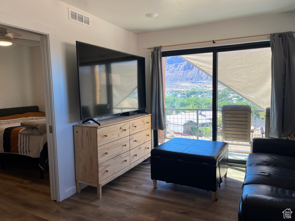 Photo 17 for MLS #2116070 at 1185 S Murphy Ln #202B