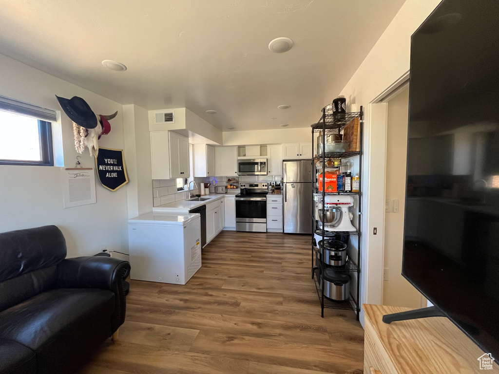 Photo 13 for MLS #2116070 at 1185 S Murphy Ln #202B