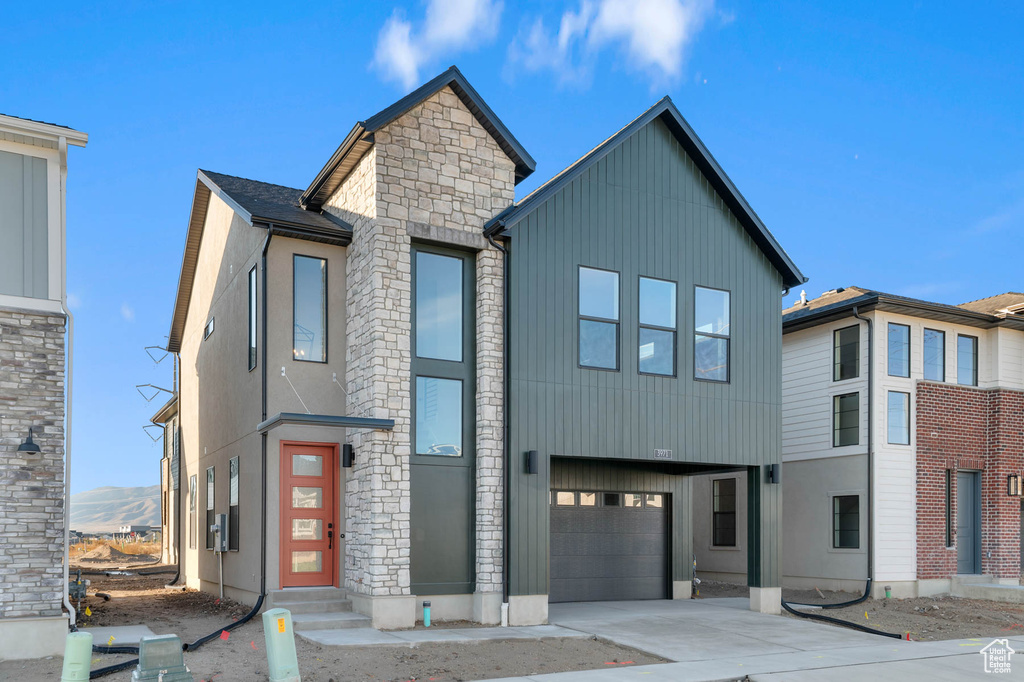 Photo 2 for MLS #2116075 at 3971 W Red Clover Dr