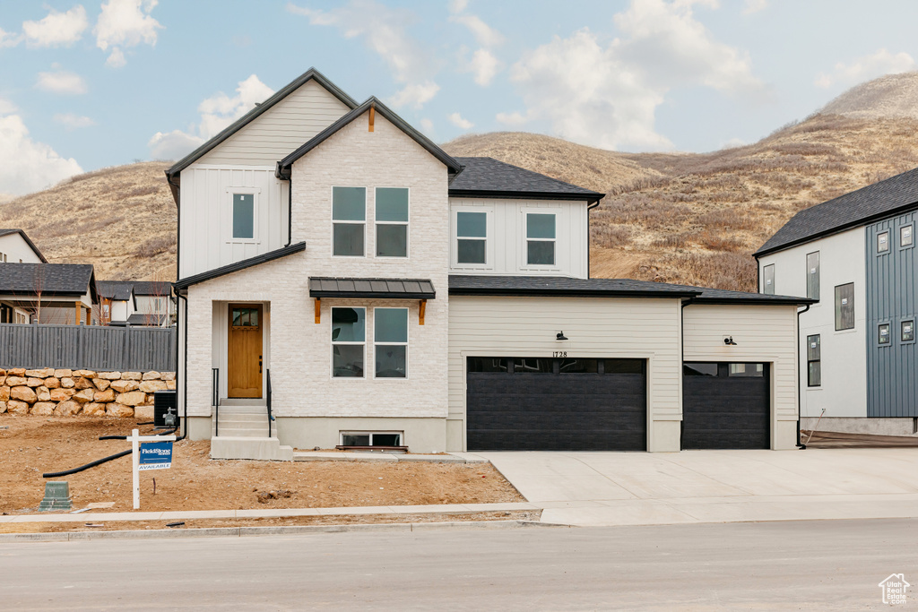 Photo 2 for MLS #2116076 at 5976 N Canyon Rim Dr