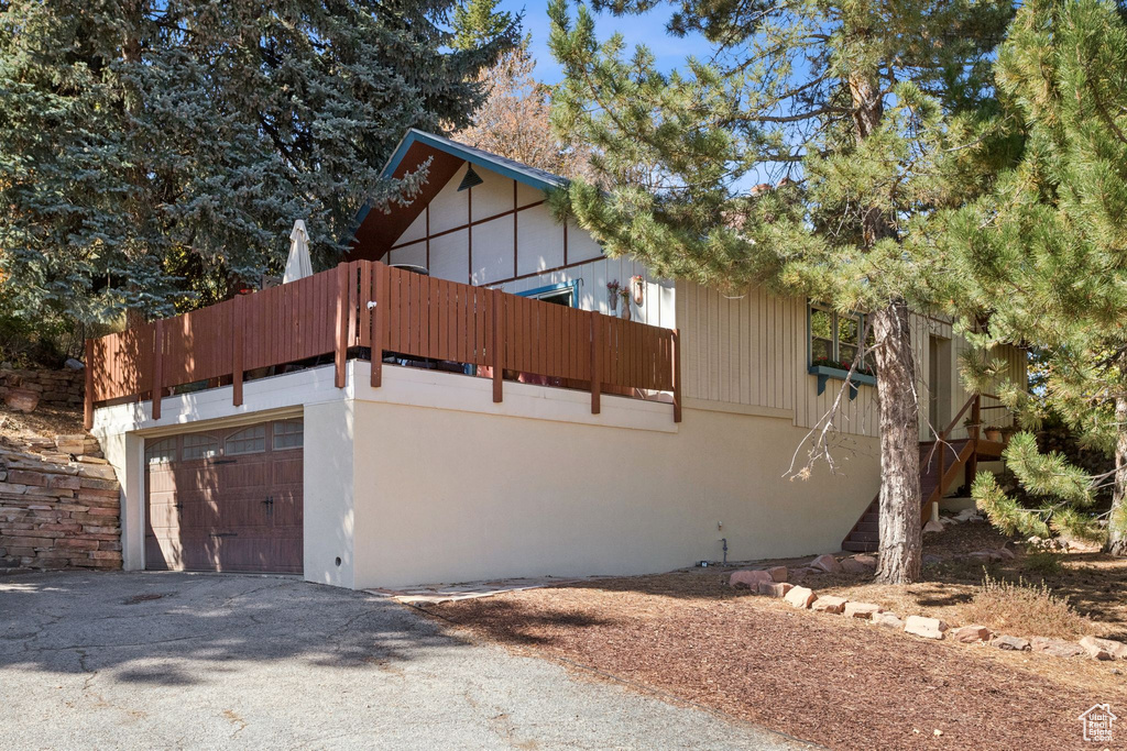 Photo 2 for MLS #2116086 at 135 Crestview Dr