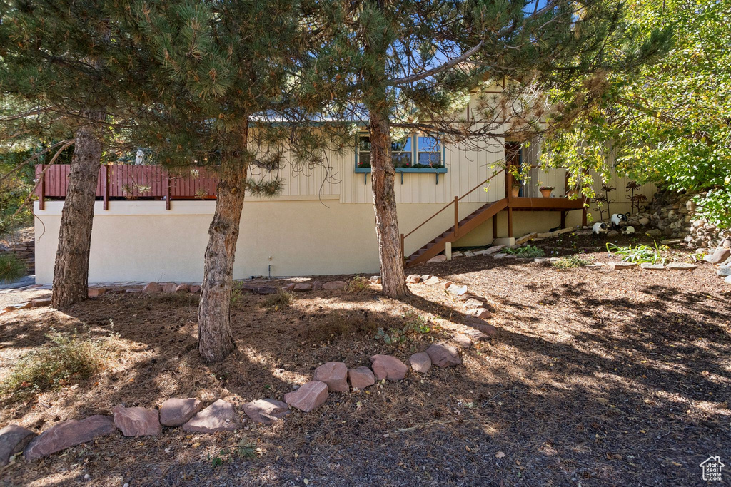 Photo 3 for MLS #2116086 at 135 Crestview Dr
