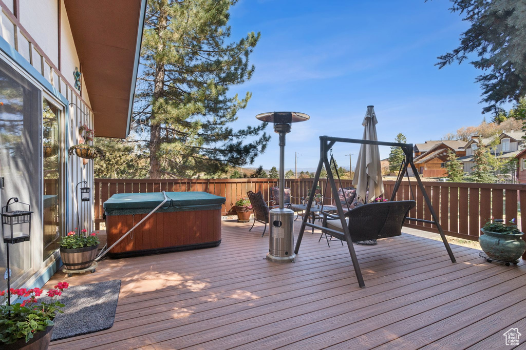 Photo 28 for MLS #2116086 at 135 Crestview Dr