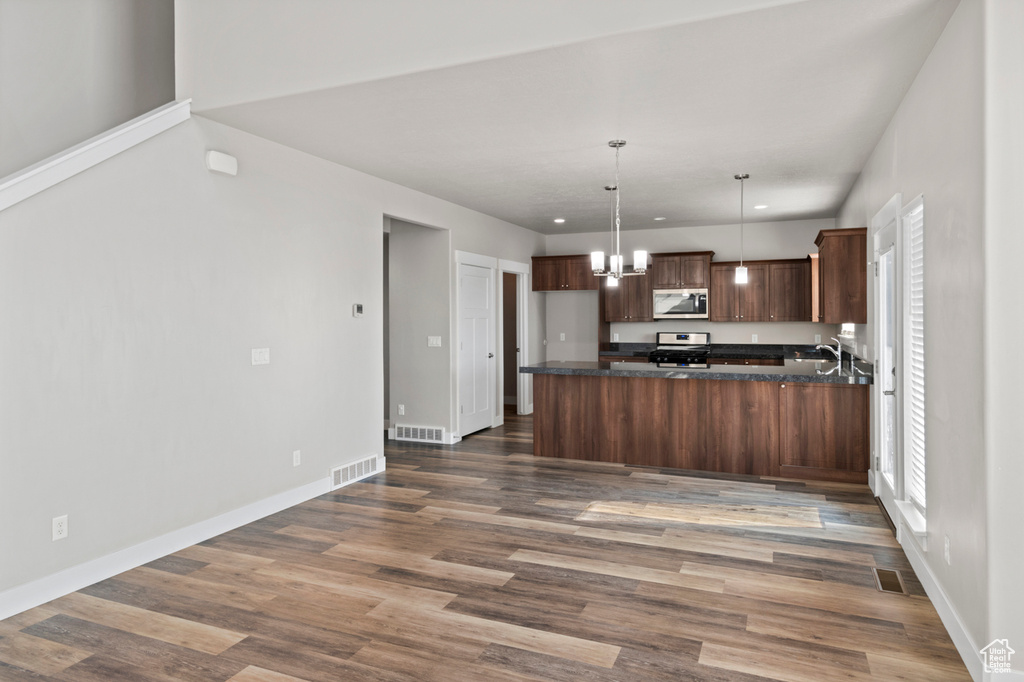 Photo 7 for MLS #2116091 at 924 S Aspen Summit Dr