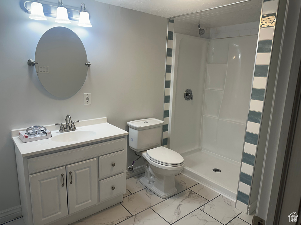 1238 S 4290 W Syracuse, UT 84075