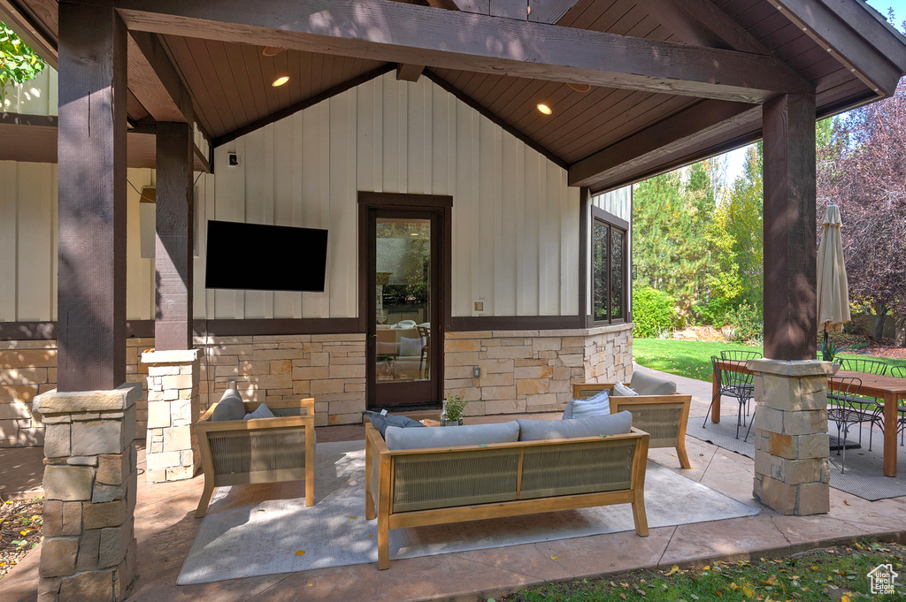 Photo 19 for MLS #2116096 at 4784 Sagebrush Rd