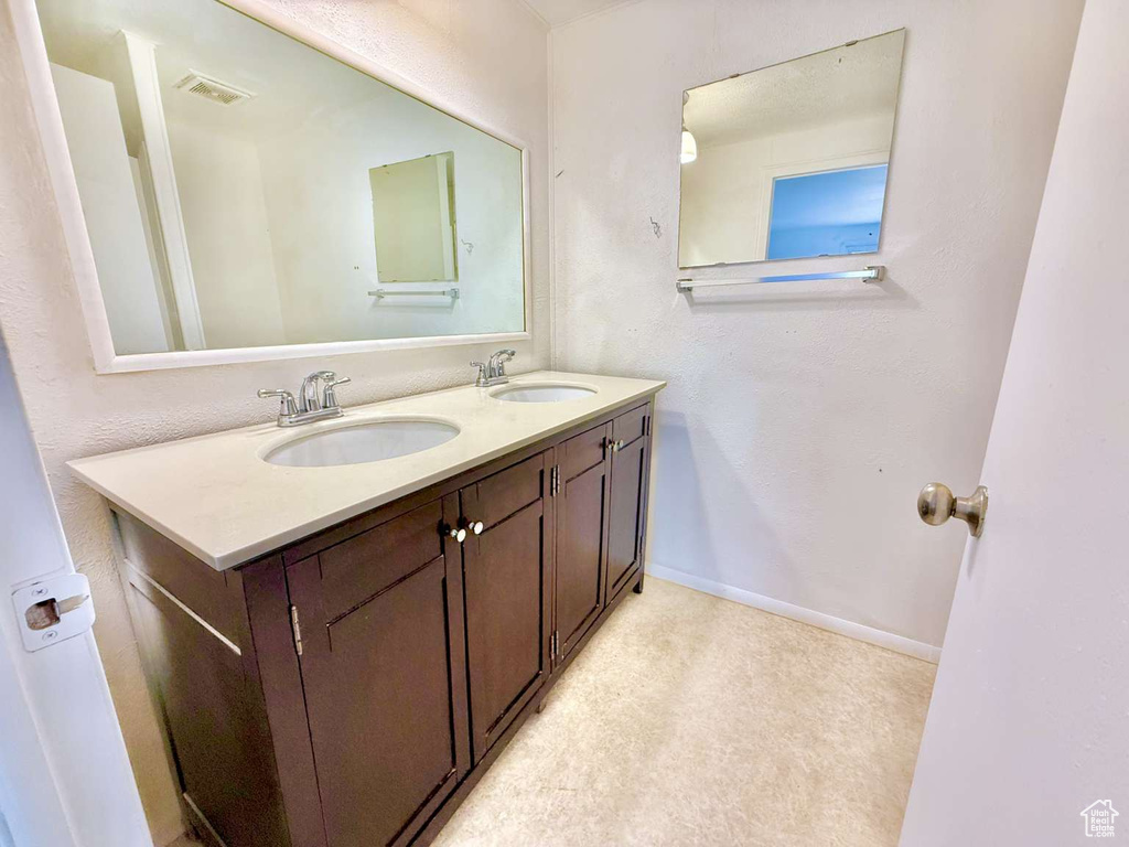 Photo 21 for MLS #2116099 at 629 N 400 East