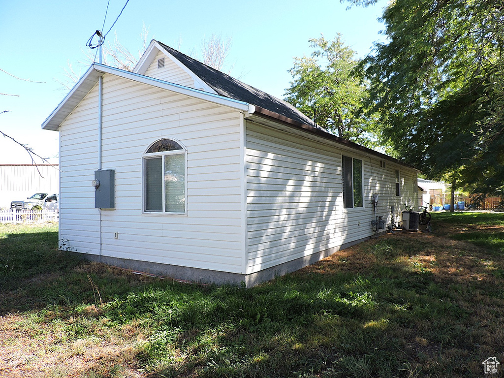 Photo 28 for MLS #2116101 at 451 W 300 North