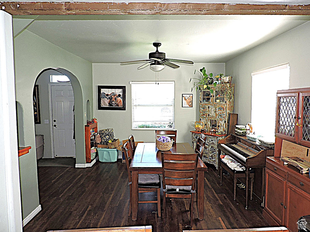 Photo 7 for MLS #2116101 at 451 W 300 North