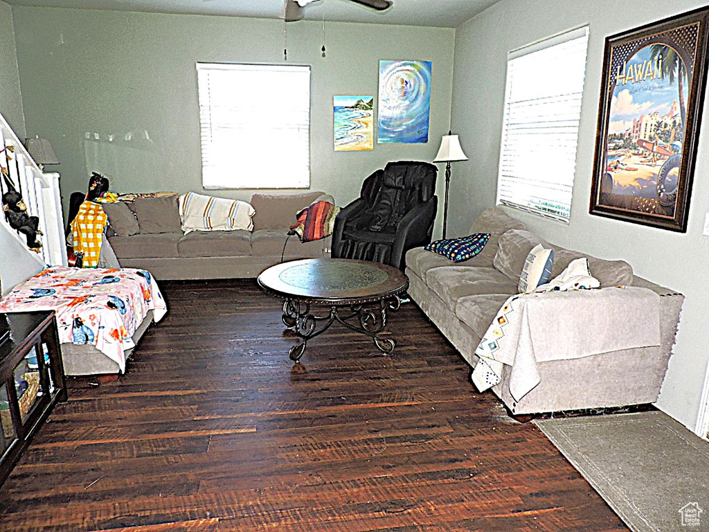 Photo 2 for MLS #2116101 at 451 W 300 North