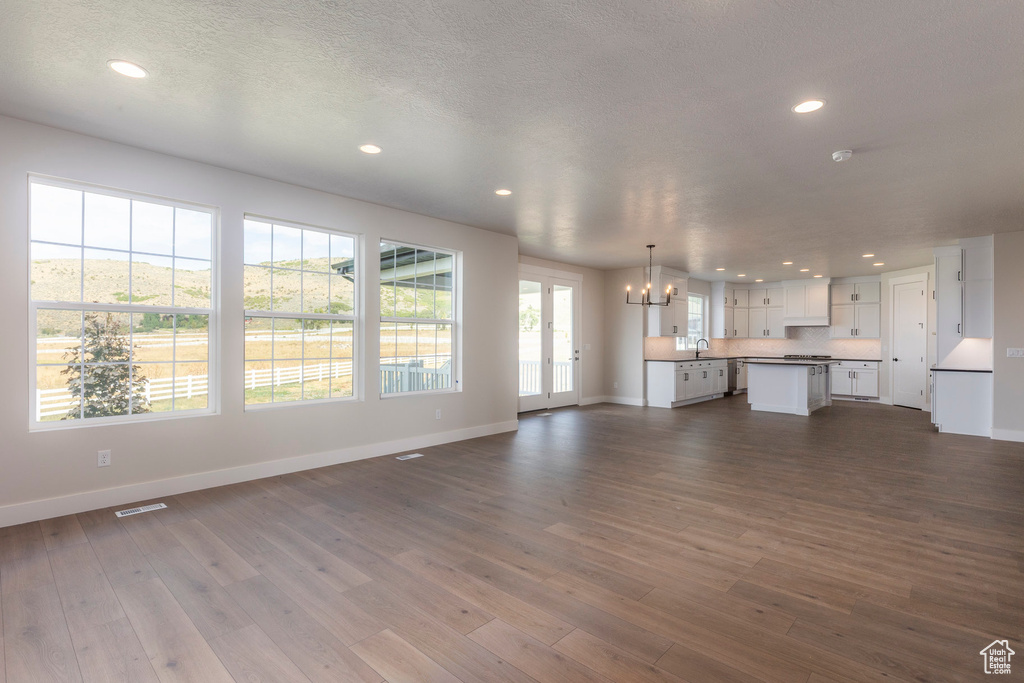 Photo 40 for MLS #2116102 at 1539 Rocky Mountain Way #401