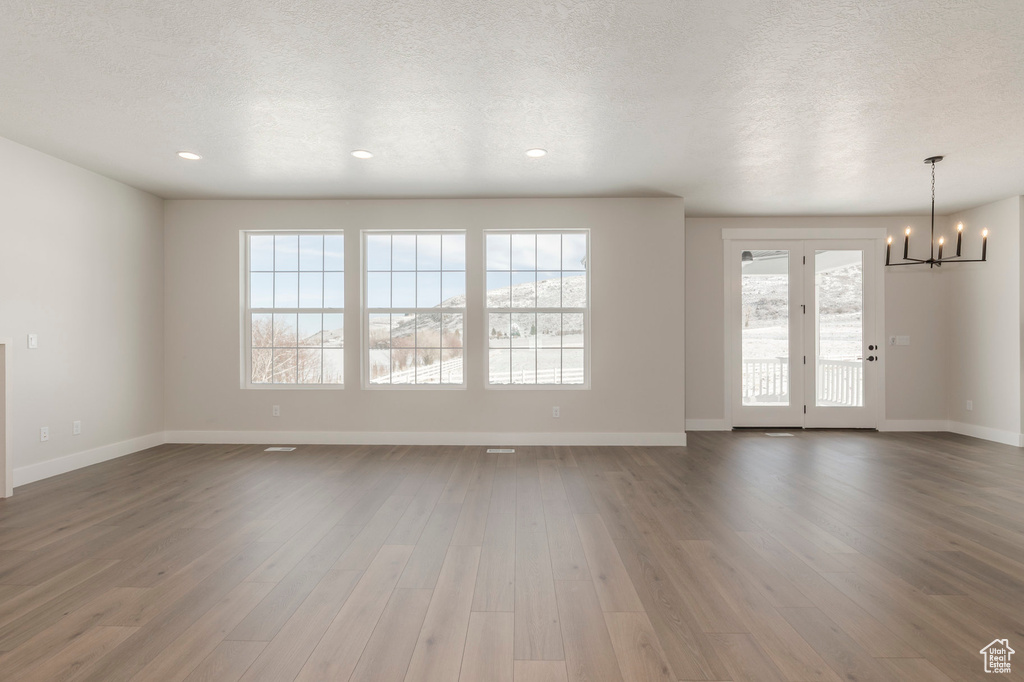 Photo 5 for MLS #2116102 at 1539 Rocky Mountain Way #401