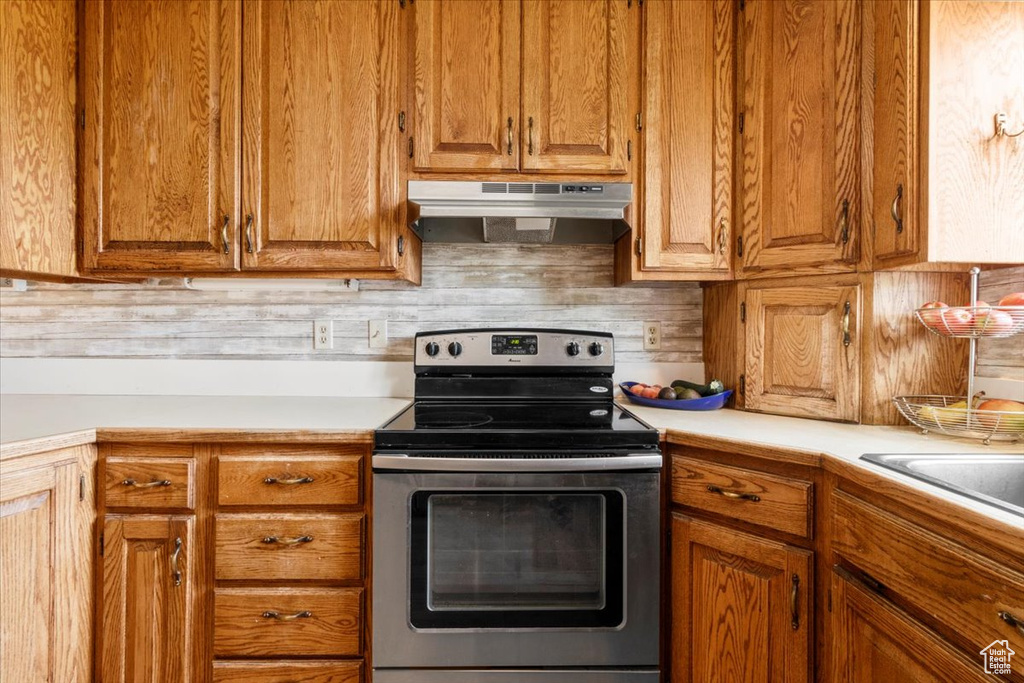 Photo 15 for MLS #2116103 at 335 E 300 North