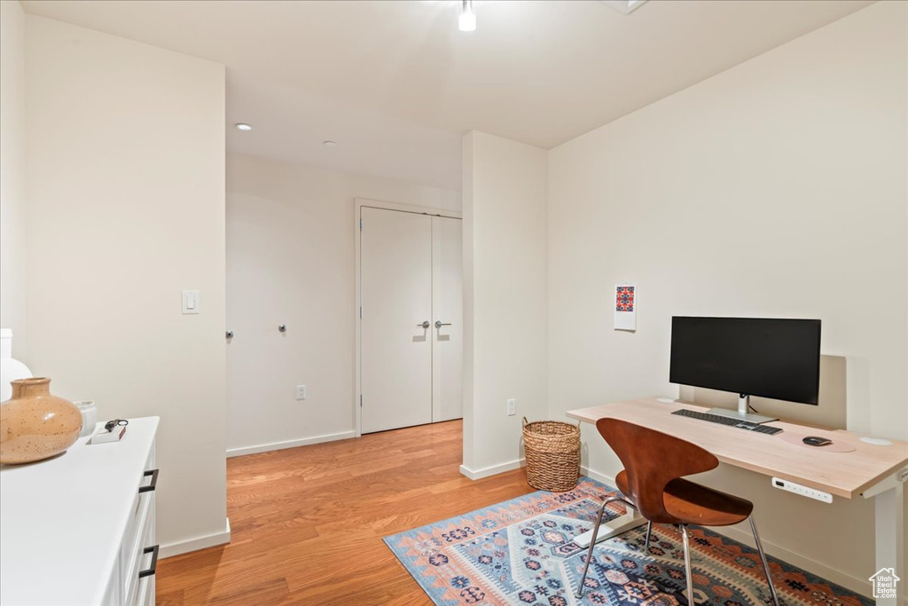 Photo 4 for MLS #2116110 at 35 E 100 South #807