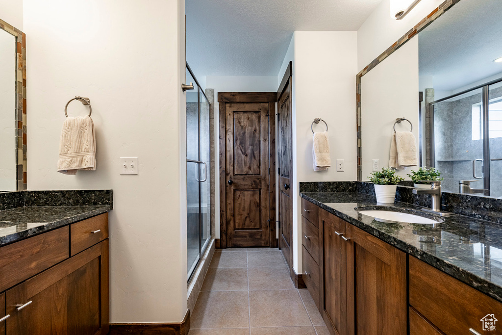 Photo 20 for MLS #2116119 at 924 W Abigail Dr