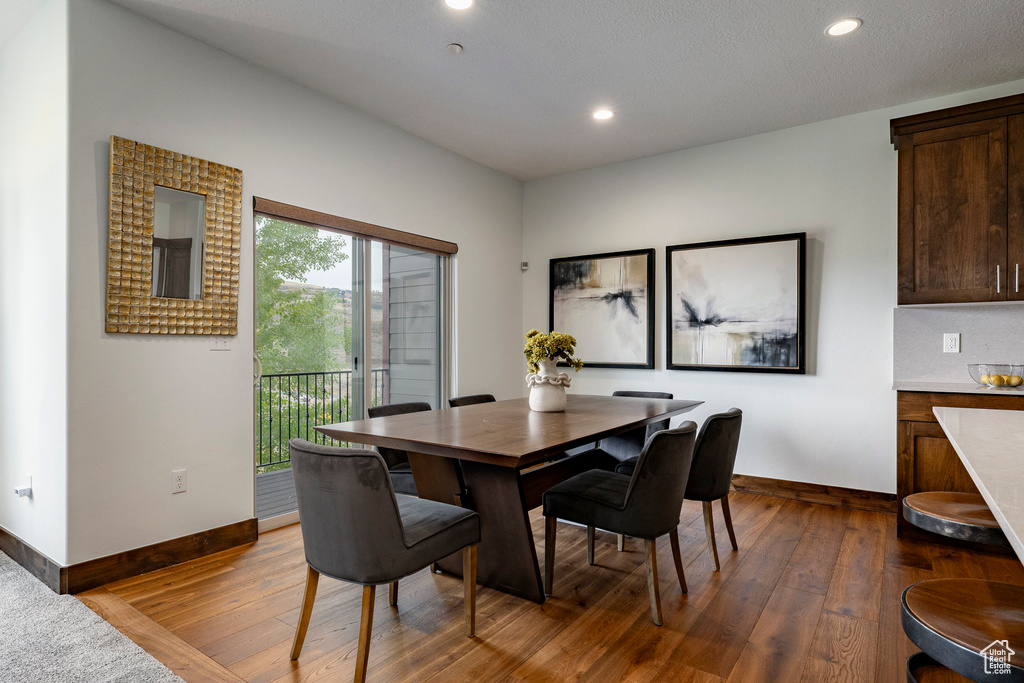 Photo 7 for MLS #2116119 at 924 W Abigail Dr