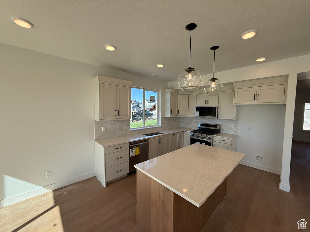 730 E 1250 S Hyrum, UT 84319