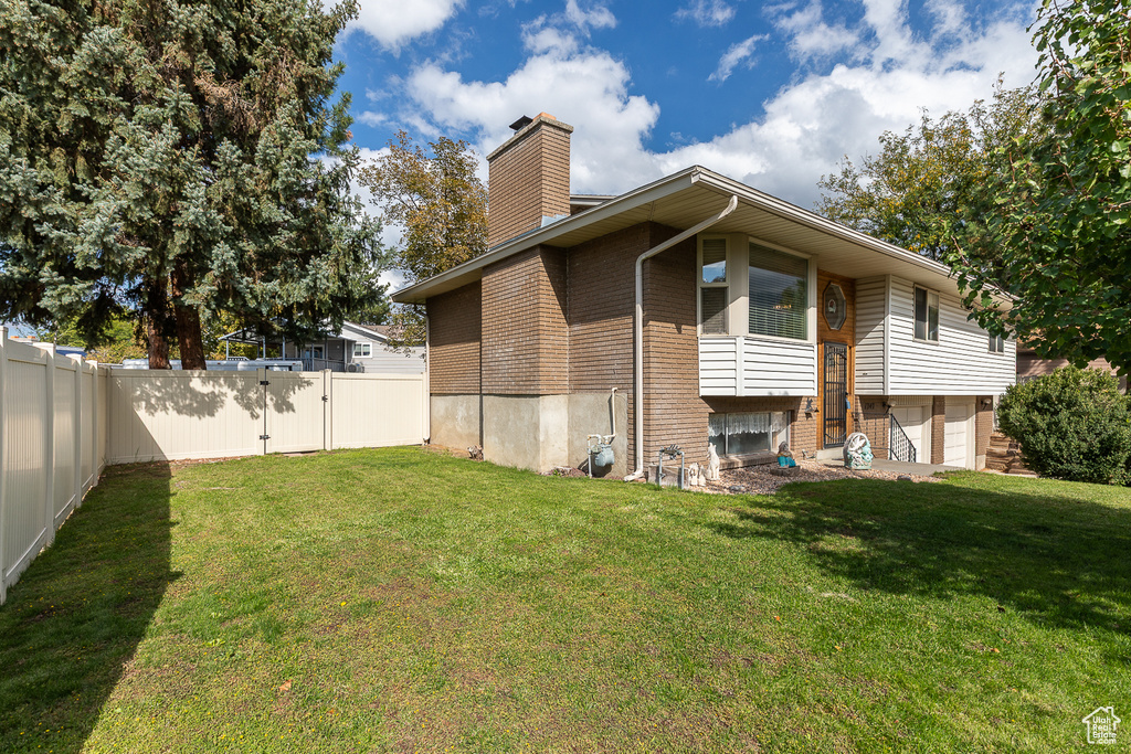 Photo 5 for MLS #2116126 at 1747 E Sugarloaf Dr
