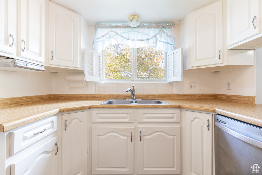 Photo 16 for MLS #2116126 at 1747 E Sugarloaf Dr