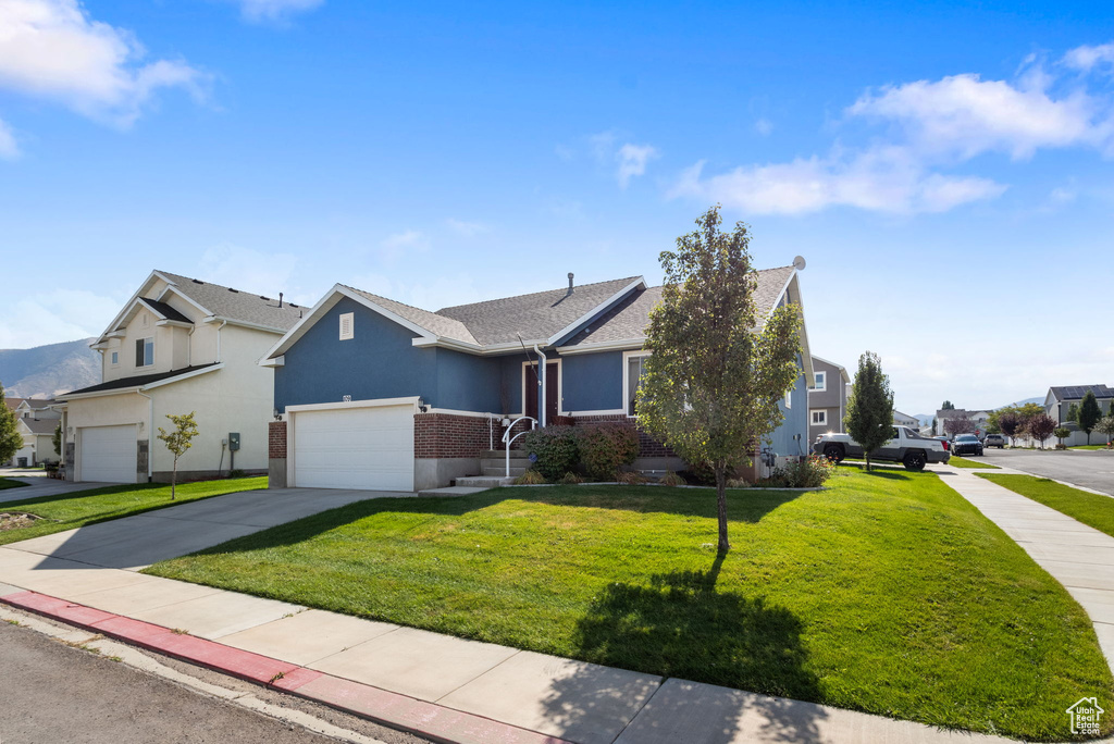 Photo 4 for MLS #2116129 at 109 W 930 North