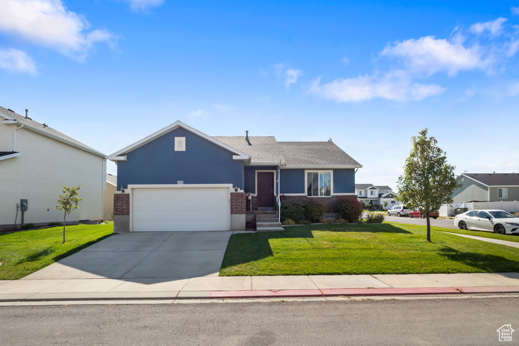 Photo 3 for MLS #2116129 at 109 W 930 North