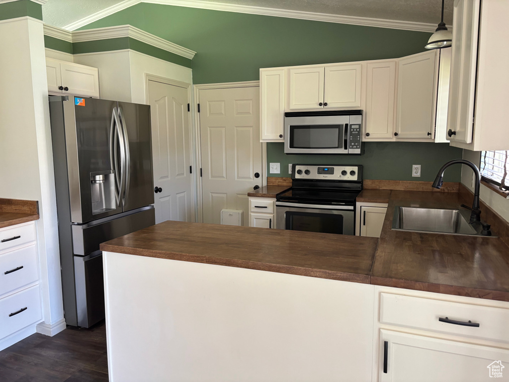 Photo 7 for MLS #2116131 at 512 N 400 East