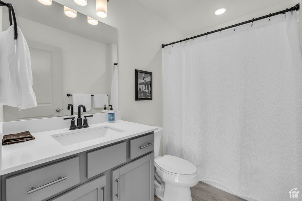 Photo 12 for MLS #2116135 at 1765 N 180 East