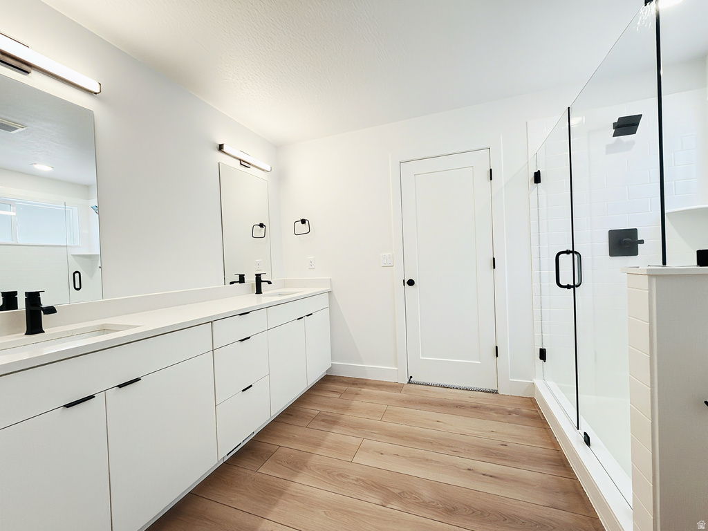 285 E VAUGHN LN #13 Midvale, UT 84047