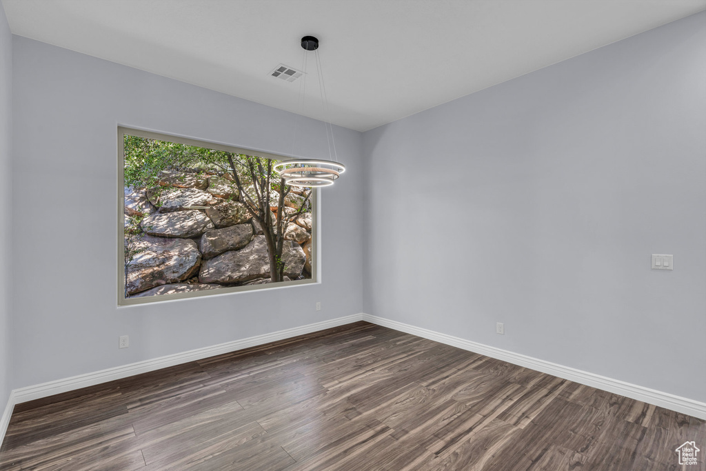 Photo 10 for MLS #2116137 at 587 E Amiata Way