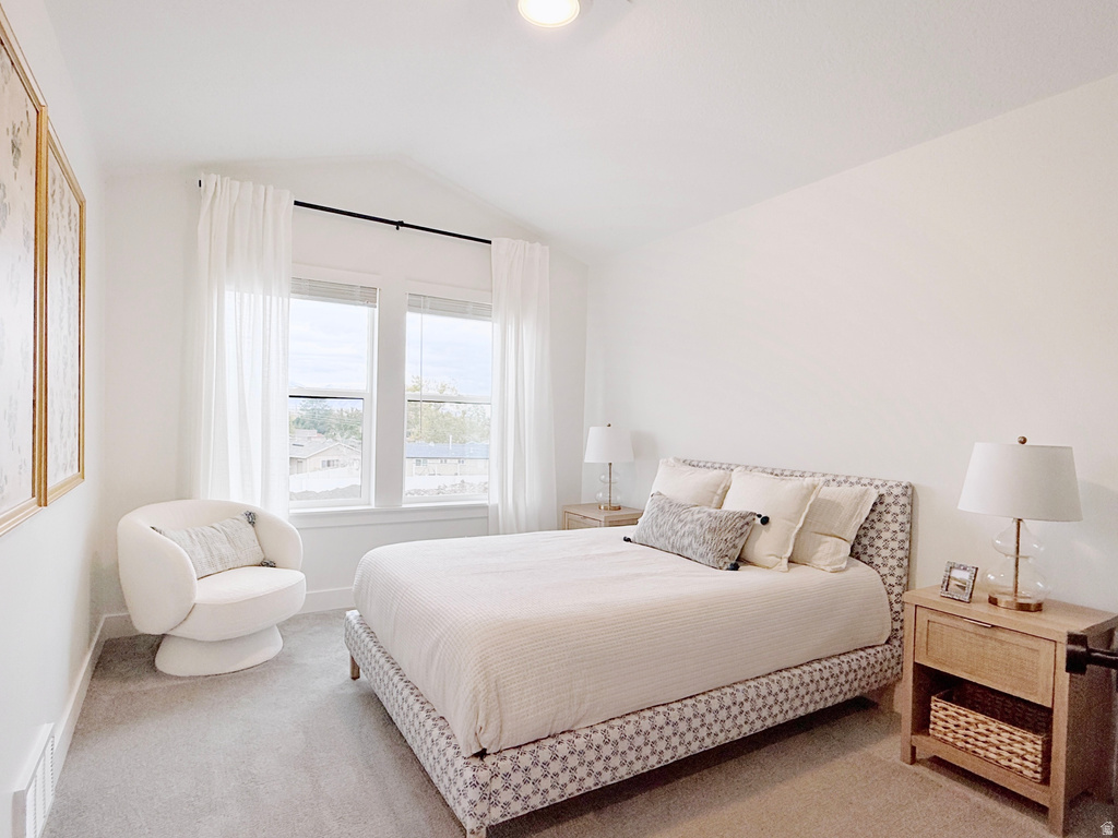 293 E VAUGHN LN #15 Midvale, UT 84047