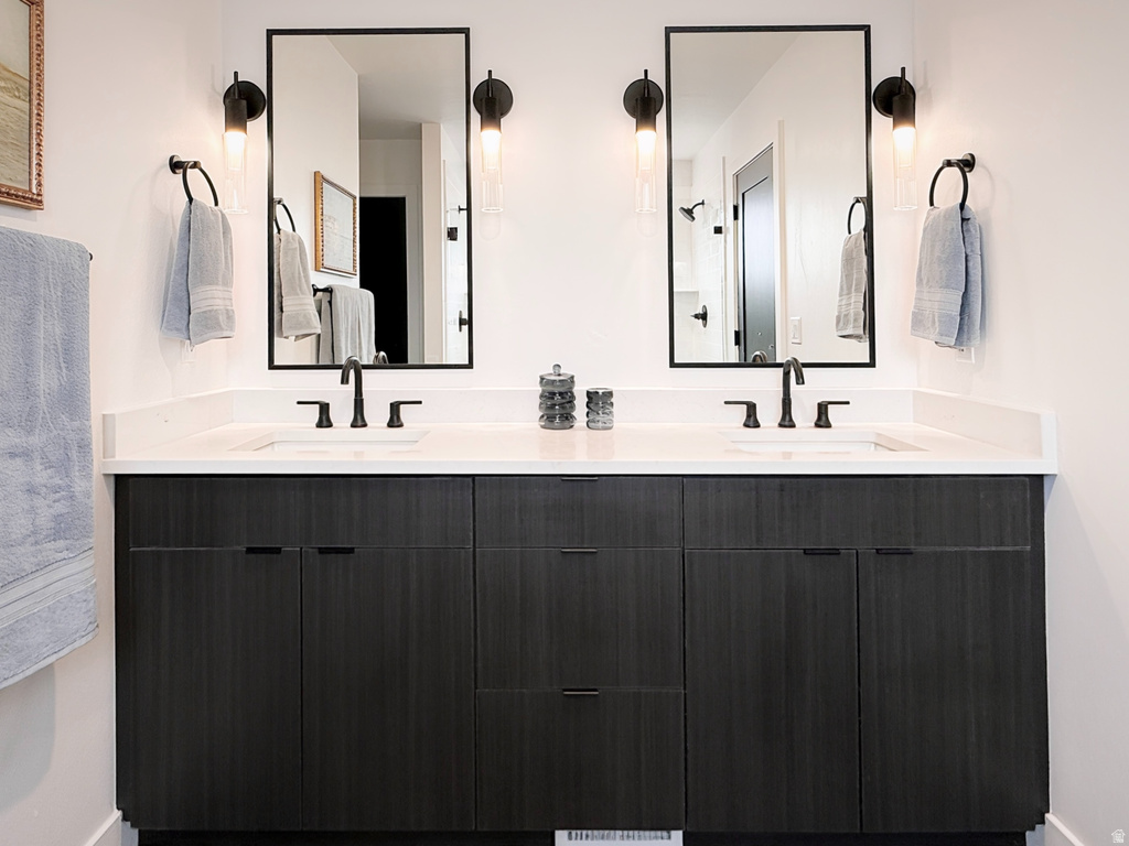 293 E VAUGHN LN #15 Midvale, UT 84047